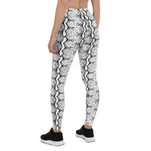 Load image into Gallery viewer, Snakeskin Print Leggings (White)
